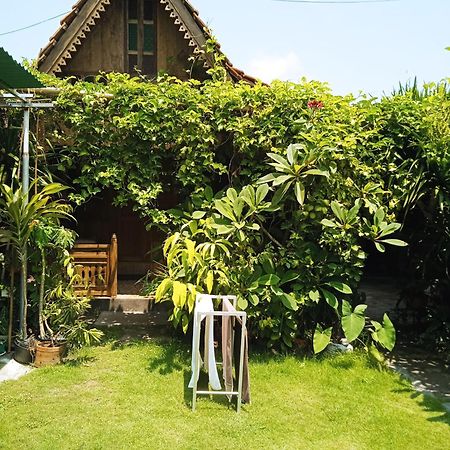 Kayu Tua Villa Uluwatu  Exterior photo